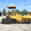 VIBROFINITRICE GOMMATA CATERPILLAR AP-600
